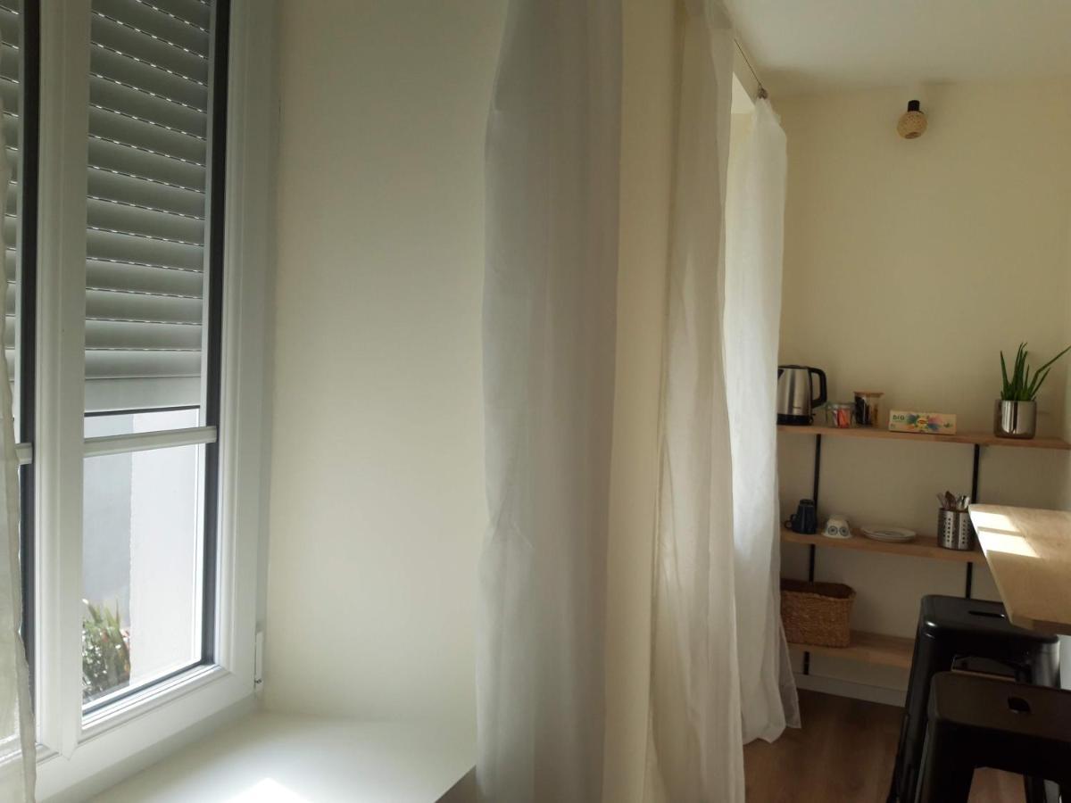 Agreables Chambres Independantes - Coutances Centre Εξωτερικό φωτογραφία