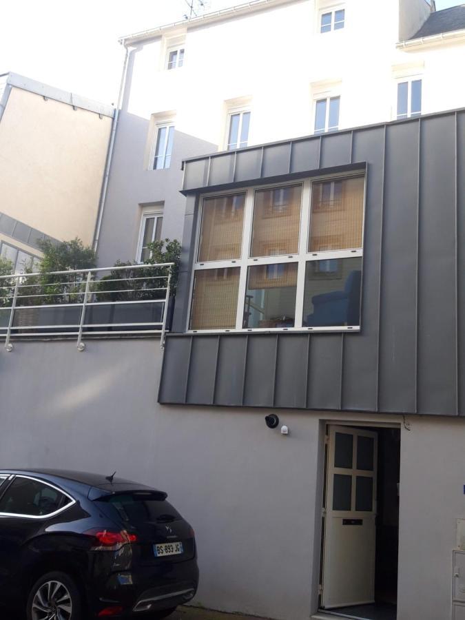 Agreables Chambres Independantes - Coutances Centre Εξωτερικό φωτογραφία